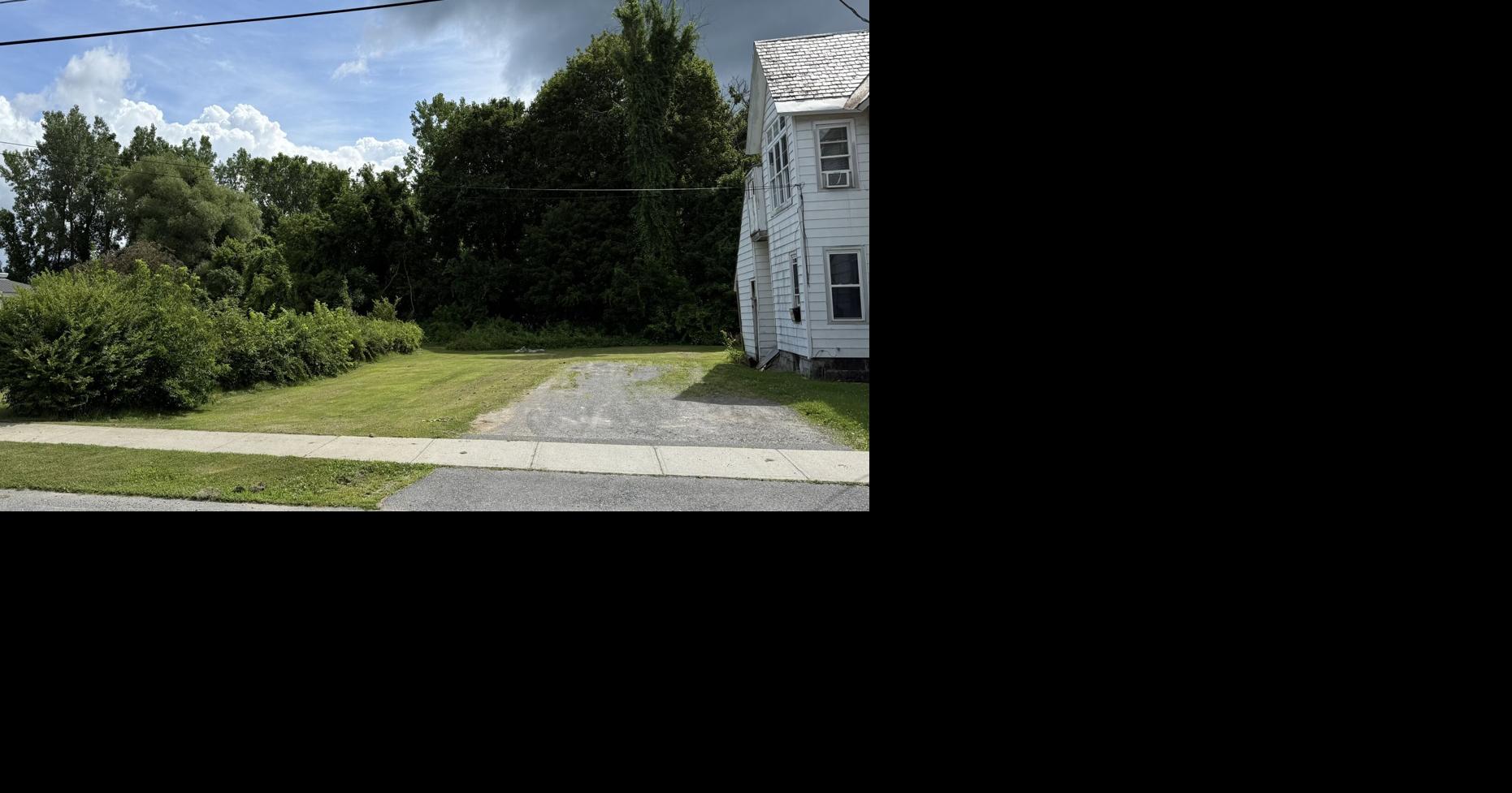 Single-family home proposal near East Field receives backlash