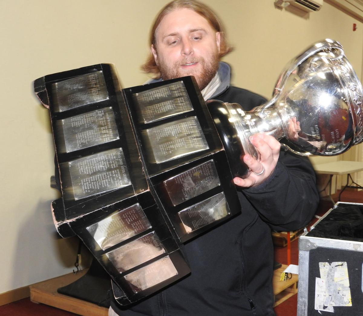 Stanley Cup makes its way to Norfolk for ECHL Fan Fest