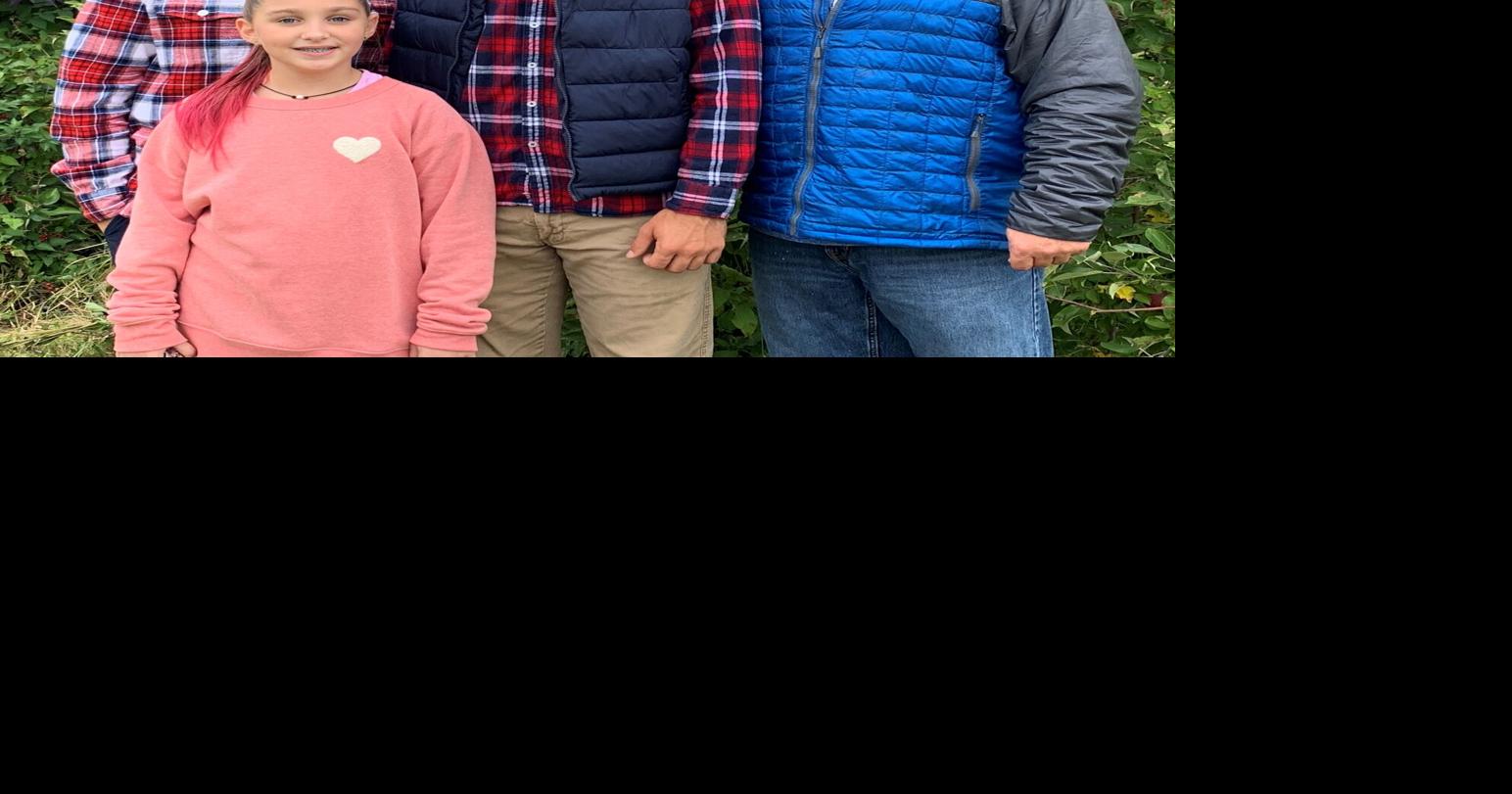 Olive Garden awards longtime Queensbury employee's kids with scholarships