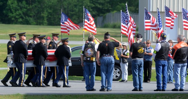 Fallen soldier welcomed by community