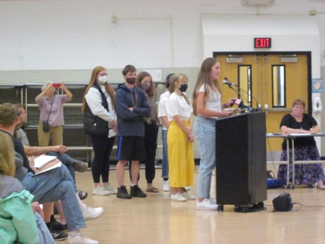 Mascot issue mostly in background as Cambridge school board candidates meet
