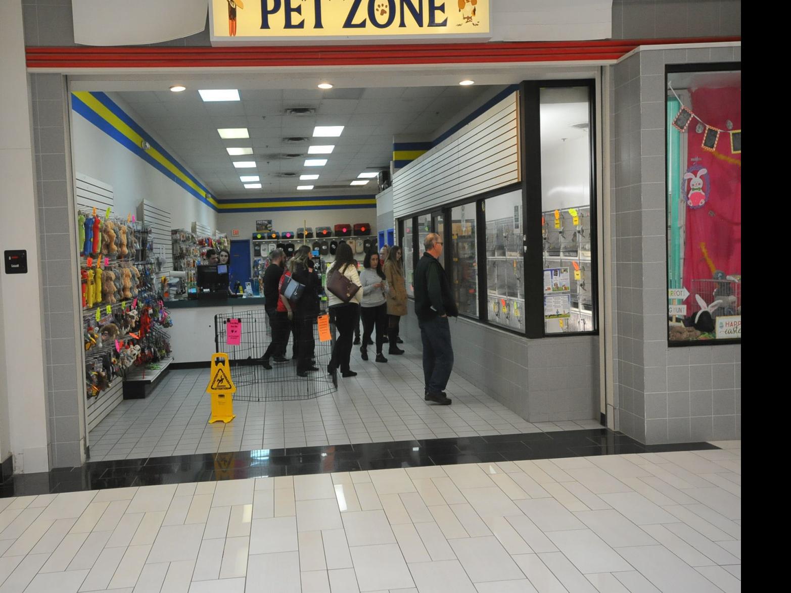 Mall Corridors Quiet Except For The Puppies On Last Day Local Poststar Com