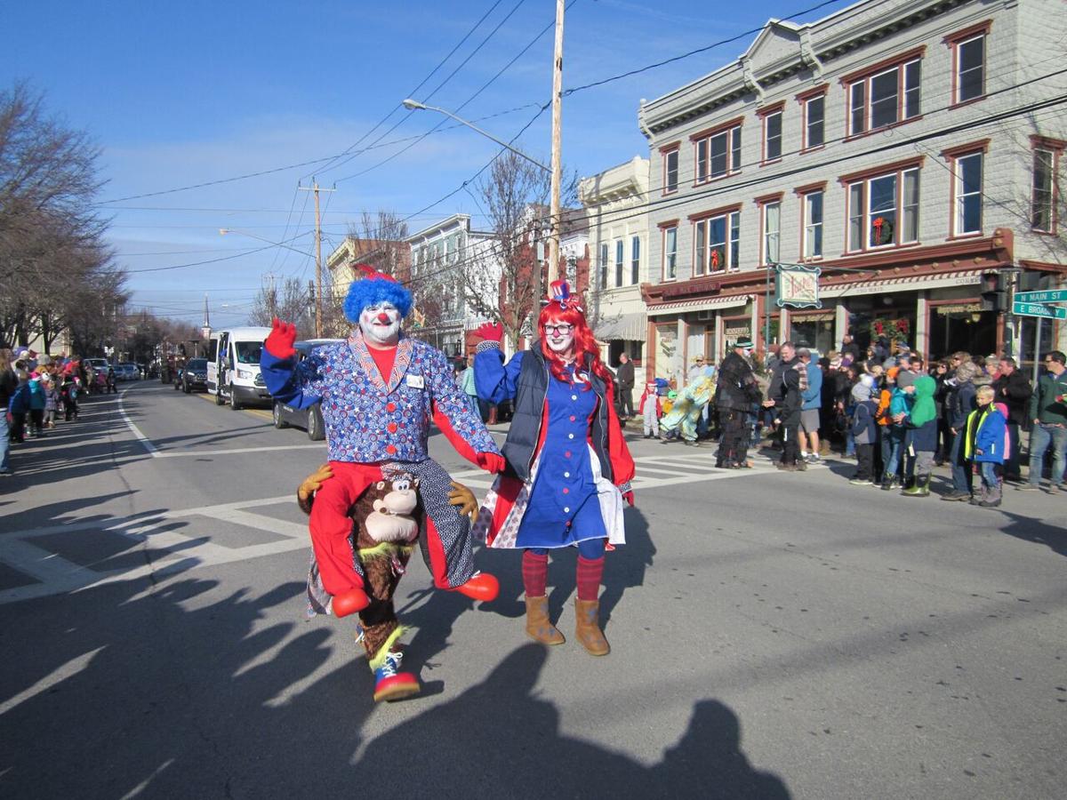 Salem parade spreads holiday cheer News