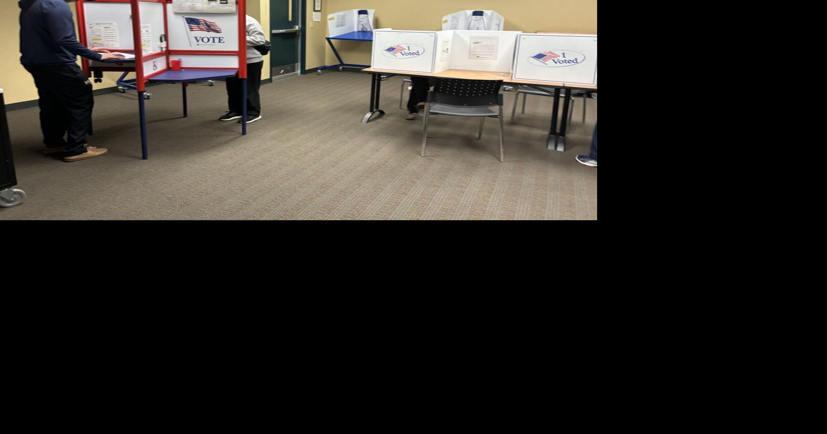 Voting booths in Warren County