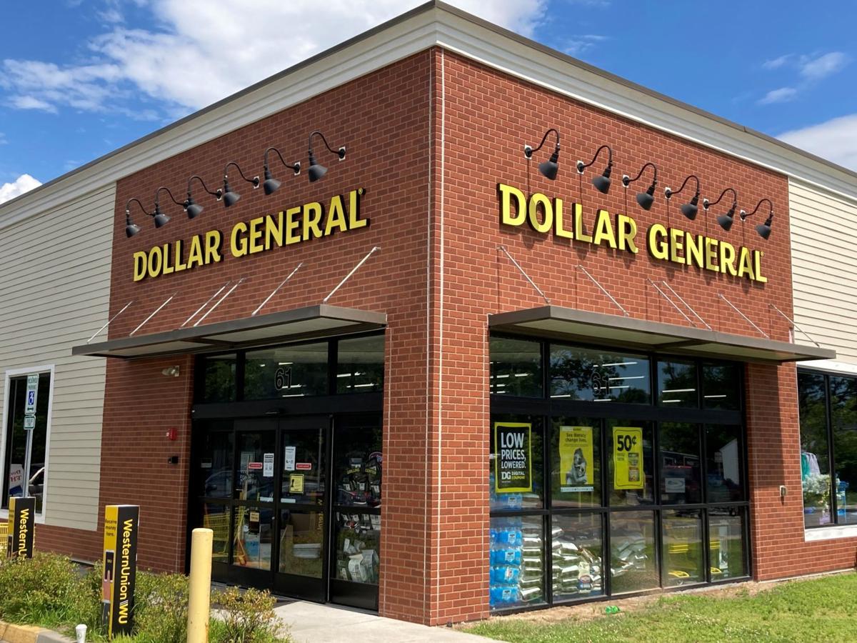 At Dollar General, man spits in manager's eye Local