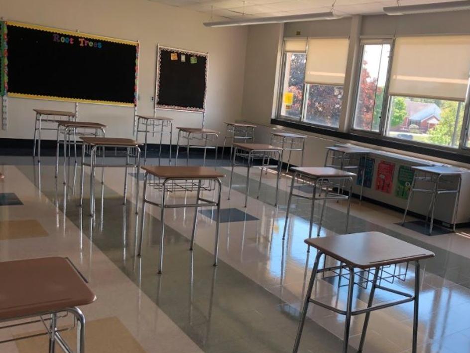 Queensbury Teacher Asks For District To Go Virtual Local Poststar Com