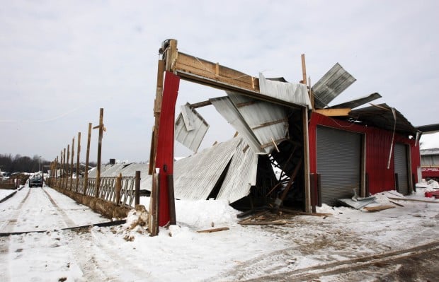 Snow collapses remainder of huge barn in Northumberland