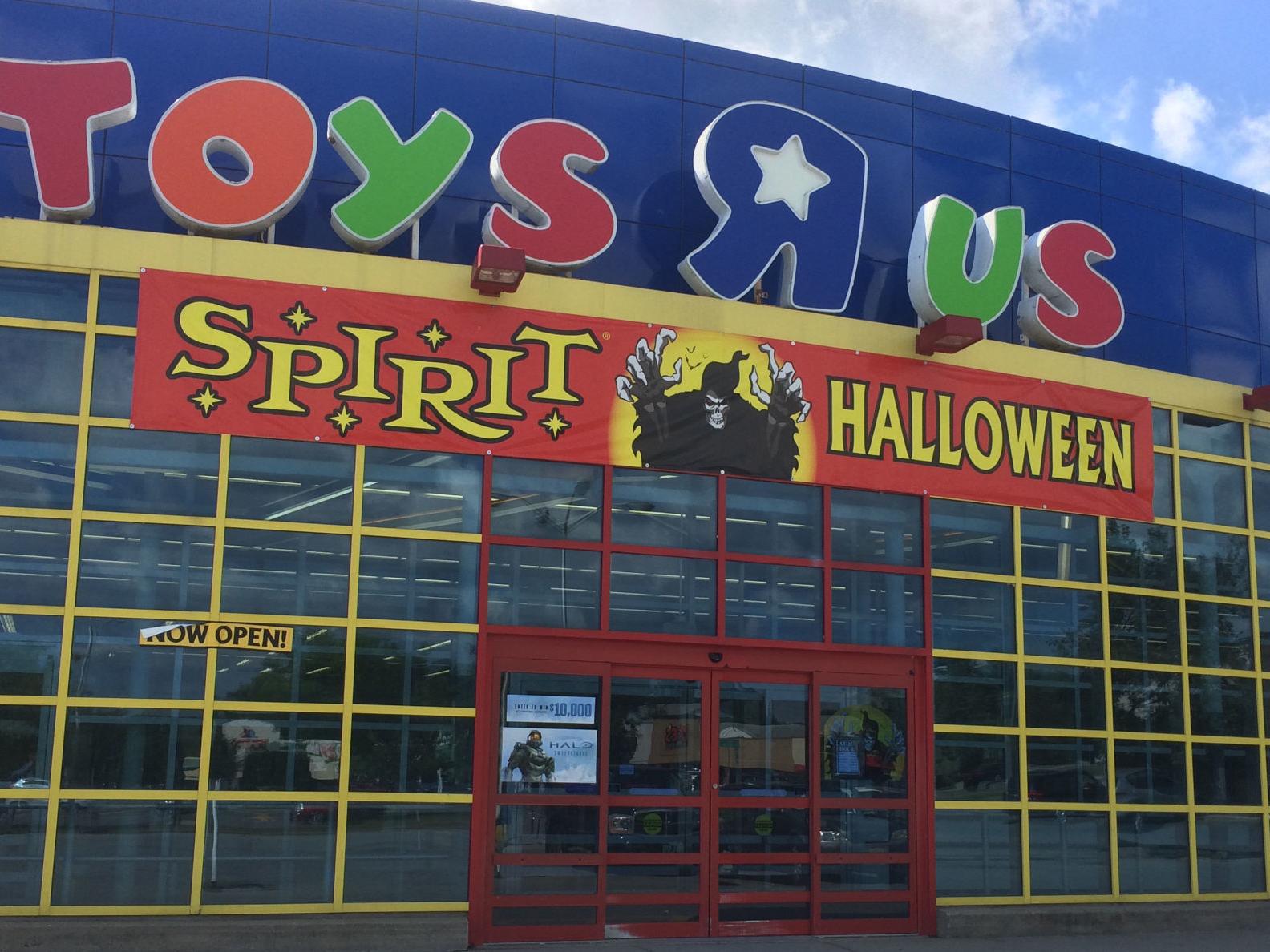 Spirit Halloween Opens At Old Toys R Us Store Local Poststar Com