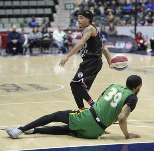PHOTOS Harlem Globetrotters at Cool Insuring Arena