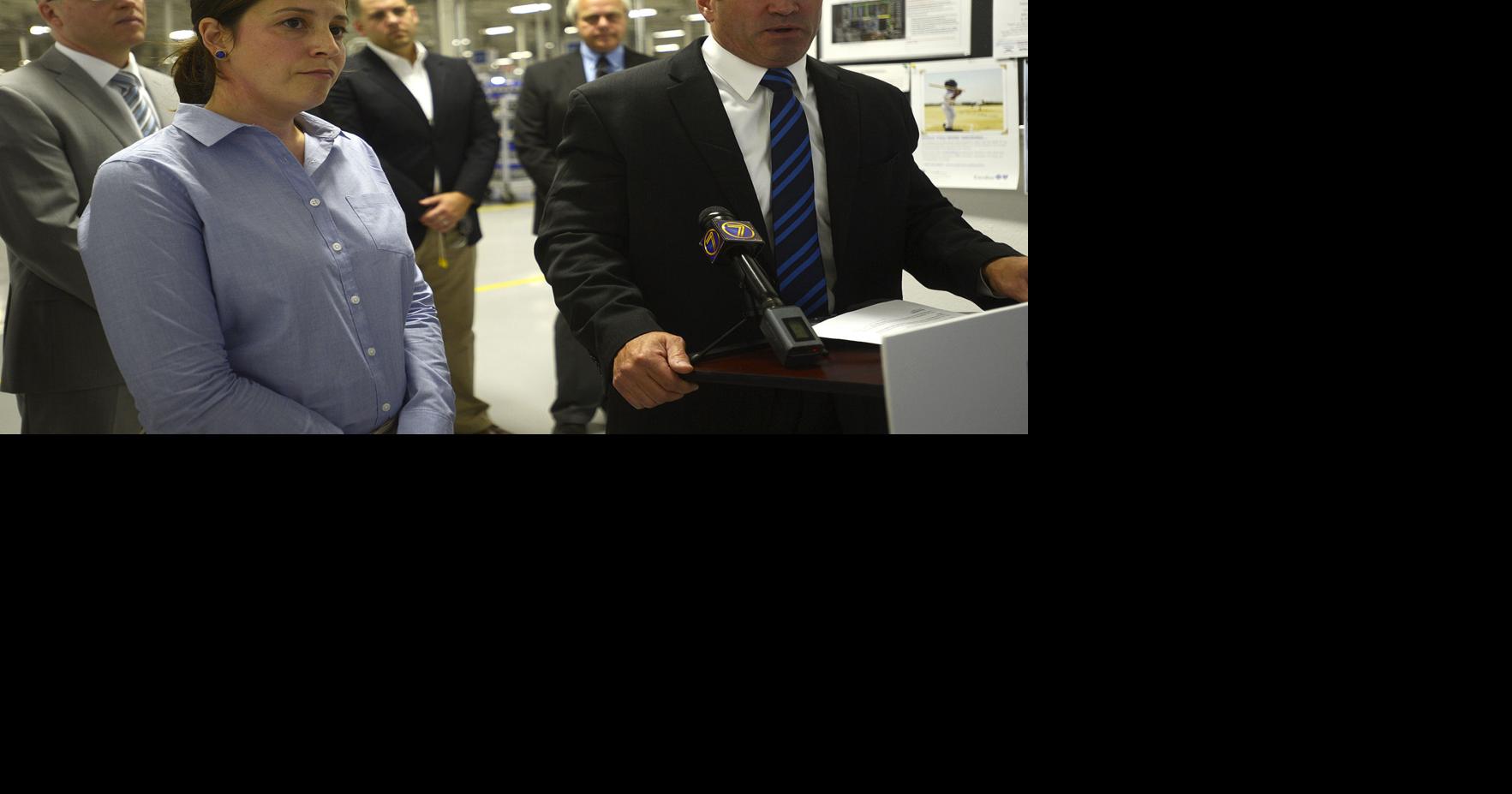 Stefanik touts jobs, addresses Gold Star family feud in campaign stop