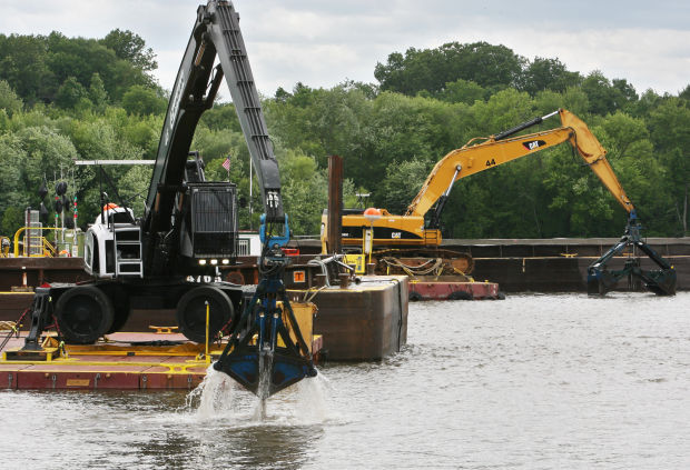 how does dredging work to replenish a shoreline