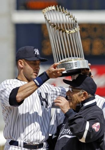Yogi Berra wearing the 10 World Series rings he won as a player : r/baseball