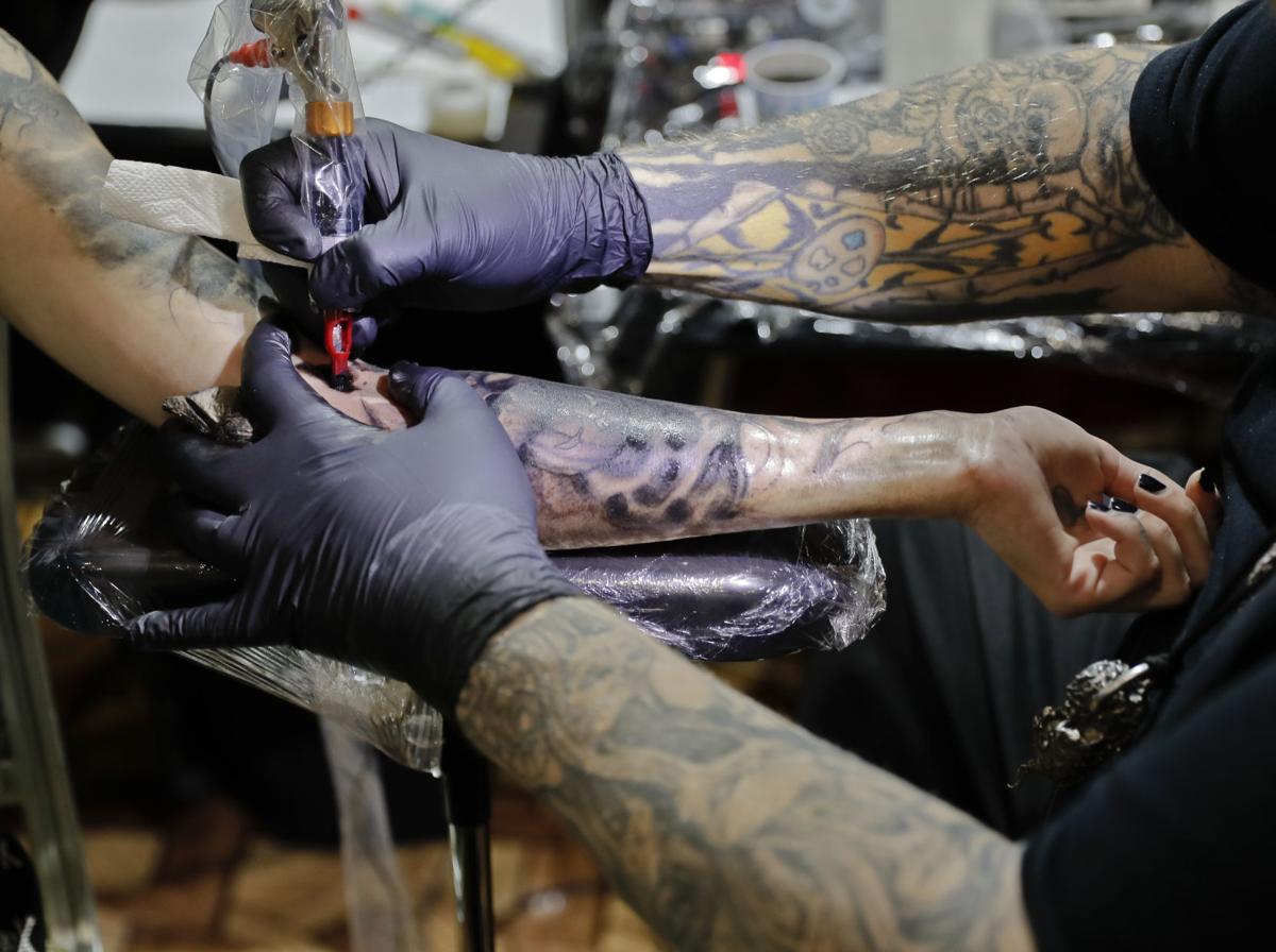 Photo Tattoo Artists Gather For Convention In Romania The Jakarta Post