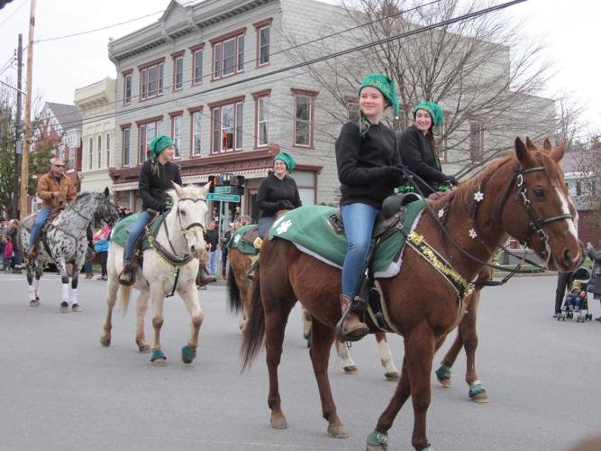 Salem community showcased in Christmas parade