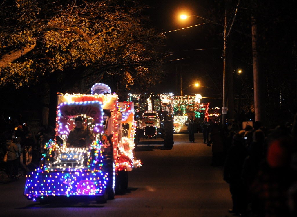 Detours set for Thursday's Greenwich Lighted Tractor Parade