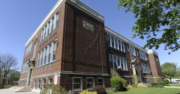 Records: Teacher that Glens Falls tried to fire in 2013 still works, but not in regular classroom - Vimarsana News