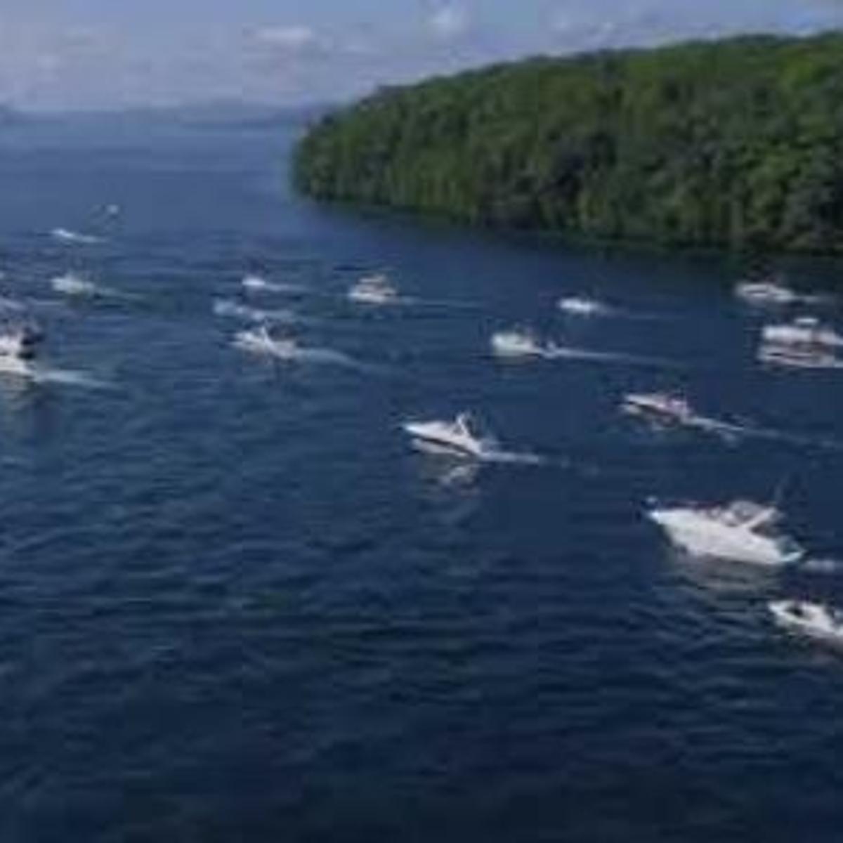 Residents Say Wakes From Sunday Boat Parade Damaged Docks On Lake George Local Poststar Com