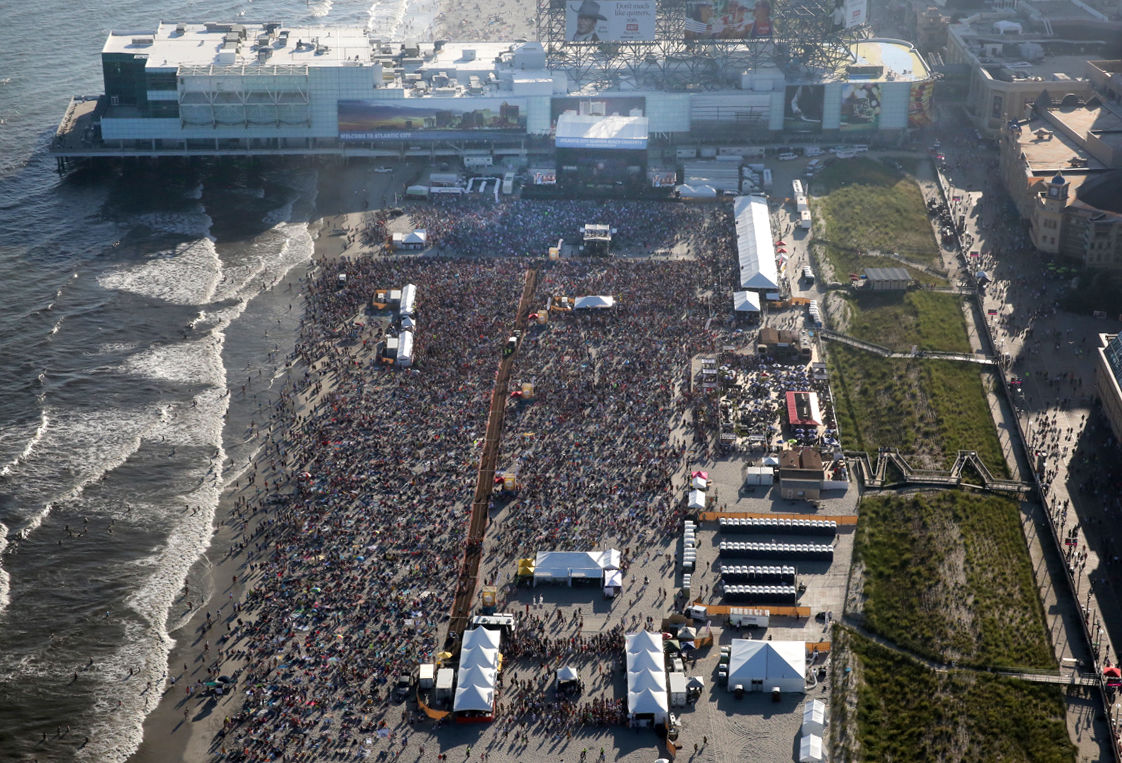 Jimmy Buffett Beach Concert