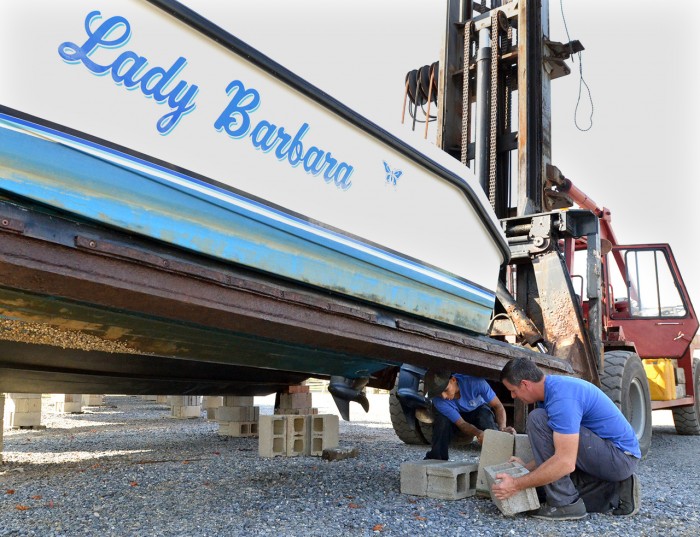 Sandy boats