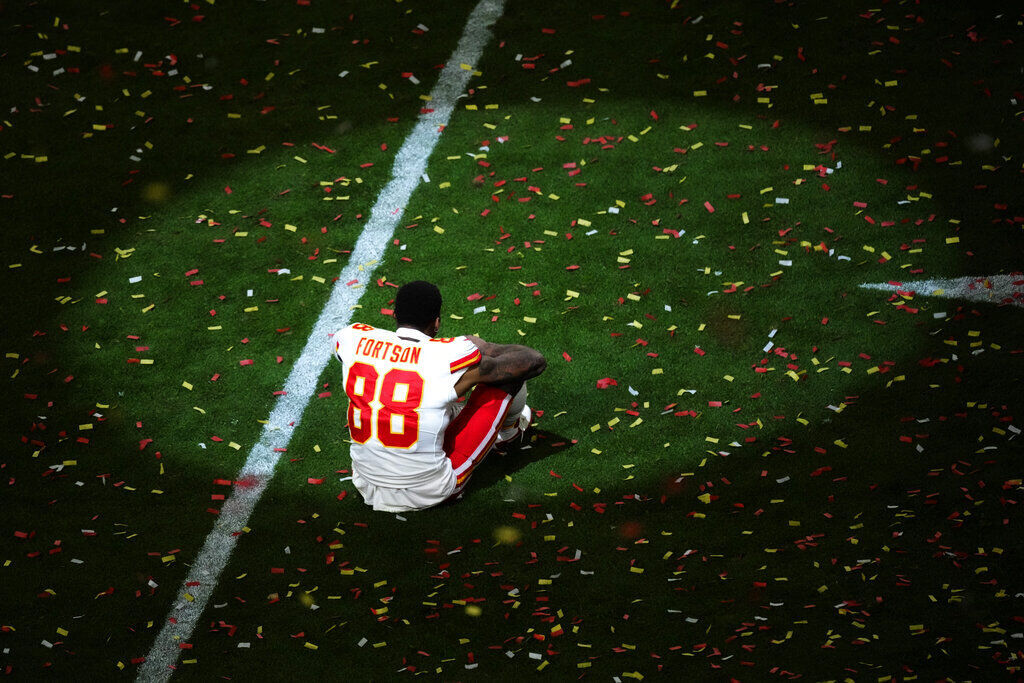 Kansas City Chiefs tight end Jody Fortson (88) walks back to the