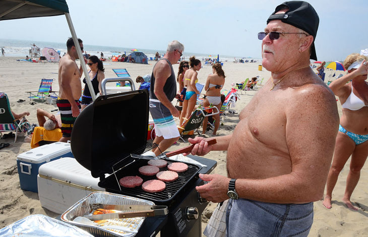 S02 Ventnor Beach BBQs