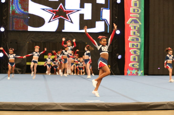 CHEERLEADING COMPETITION