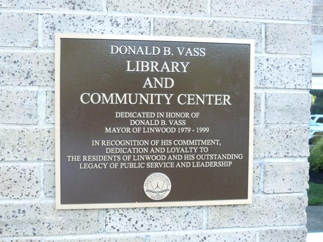 Linwood Dedicates Library in Honor of Former Mayor Don Vass
