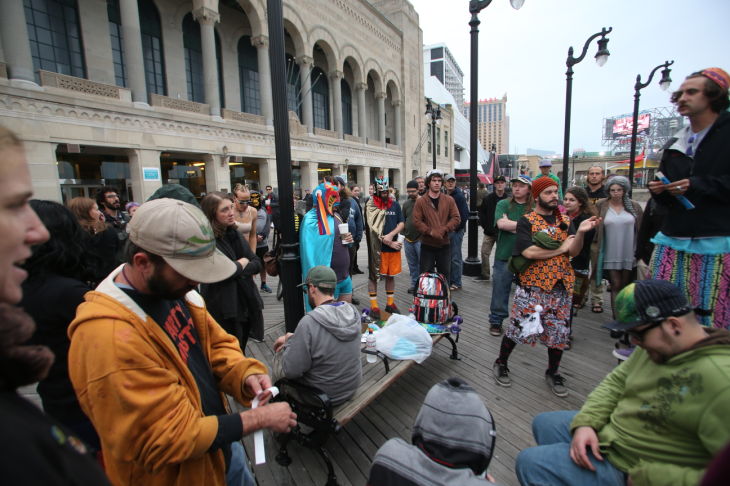 Phish pre-concert scene