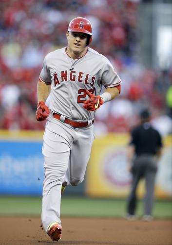 Mike Trout of the Los Angeles Angels and family - Mlb Star Red - 69