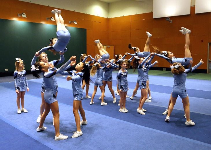 CHEERLEADING COMPETITION