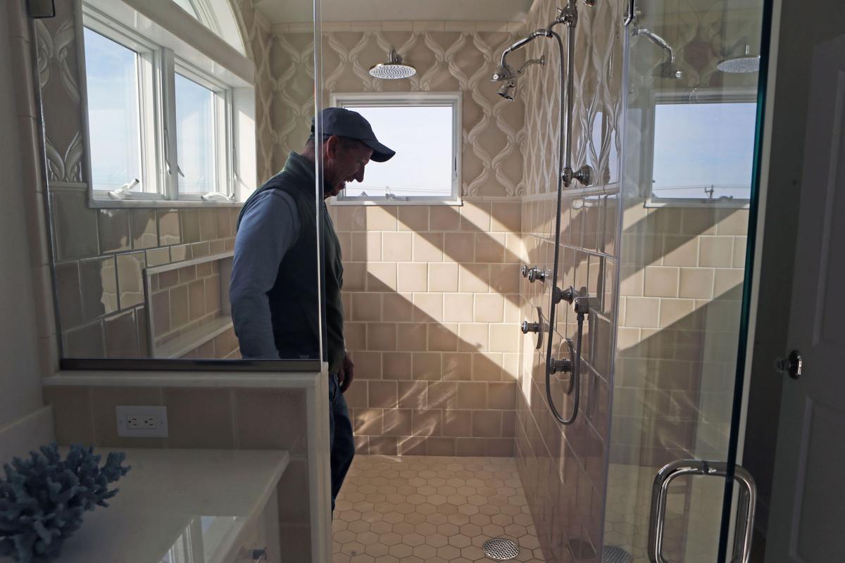 Builders in AC