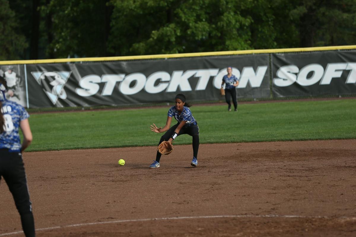 Wildwood Catholic softball vs Benedictine