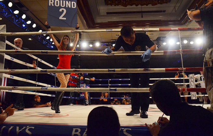 muay thai fighting