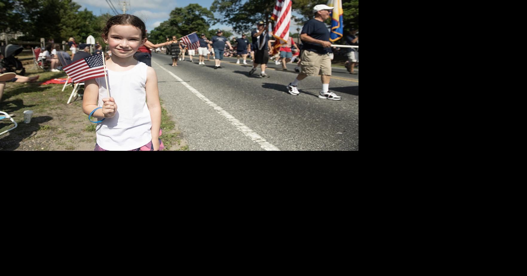 Thousands come out for Smithville's Fourth of July parade