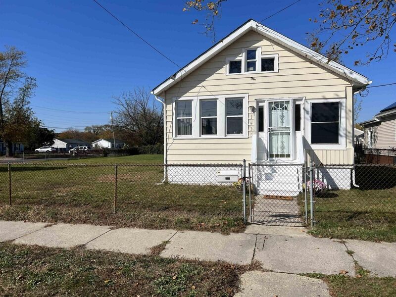 3 Bedroom Home in Pleasantville 239,000
