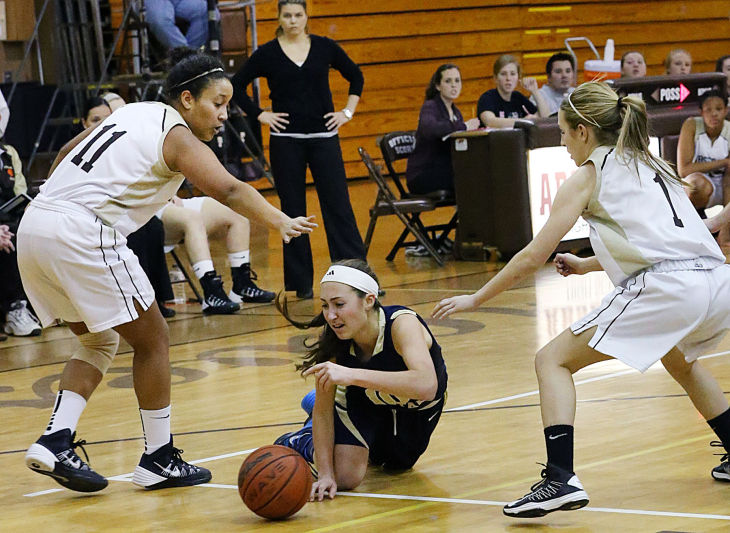 Holy Spirit girls basketball