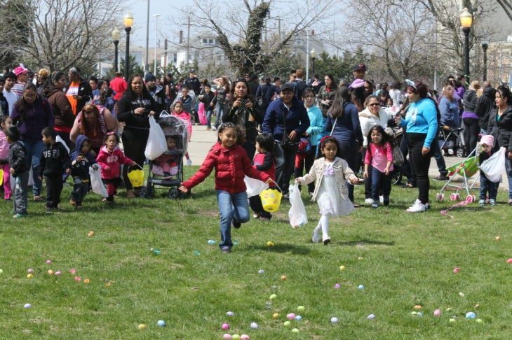 AC EGG HUNT