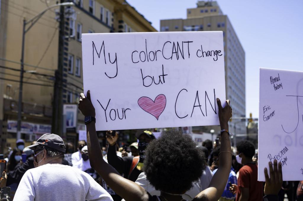 Atlantic City Enacts 7 P M Curfew Through June 8 After Looting