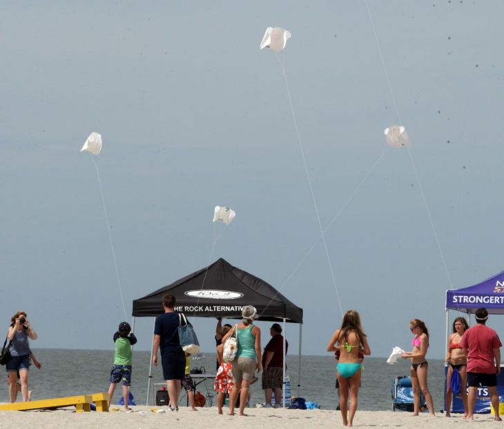 KITES AND CASTLES
