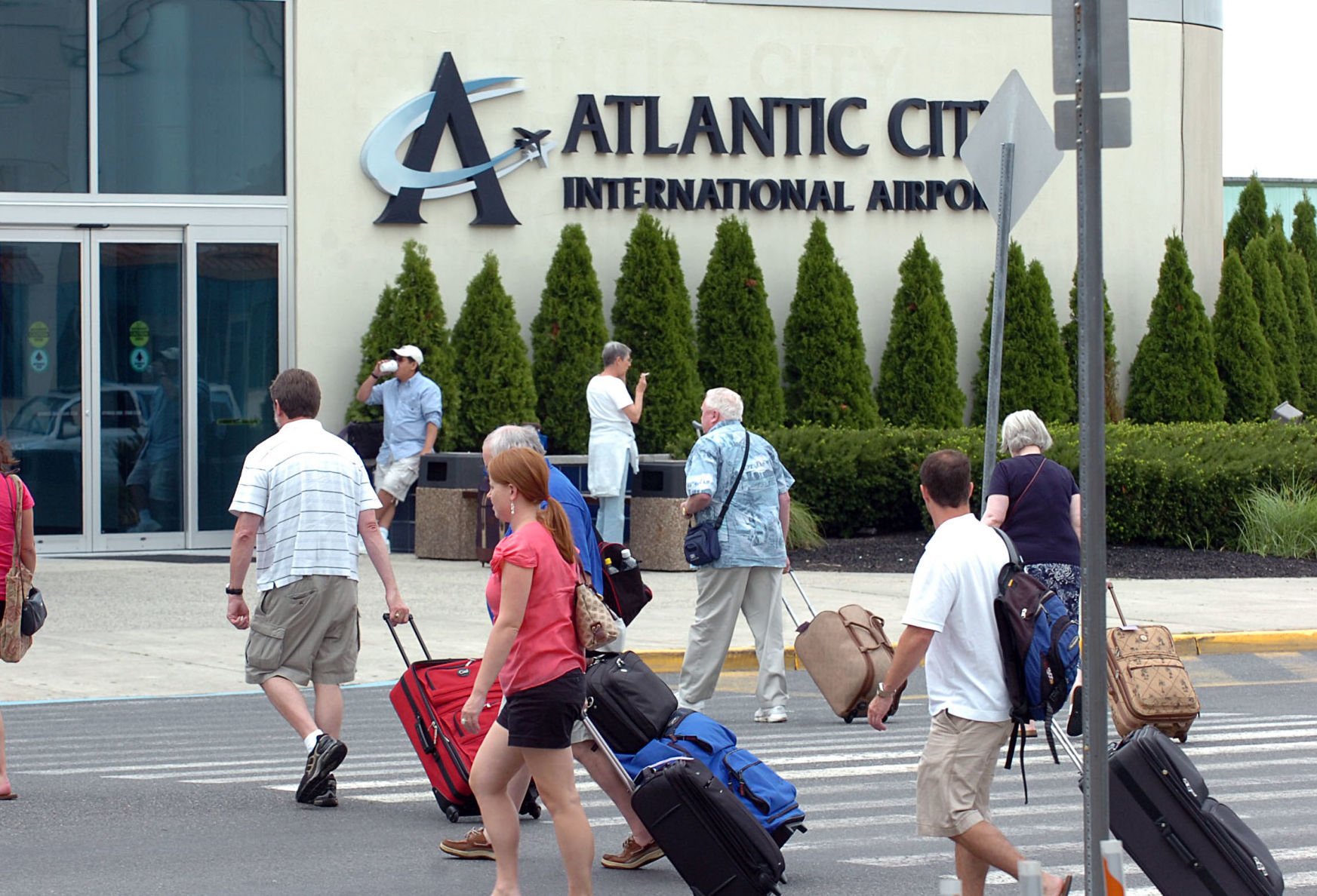 how far is atlantic city from philadelphia airport