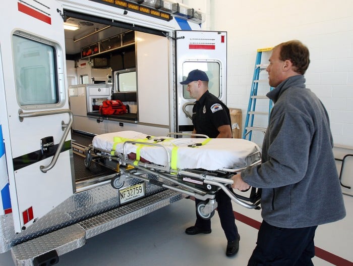 New Jersey Lawmakers Renew Push For EMT Background Checks