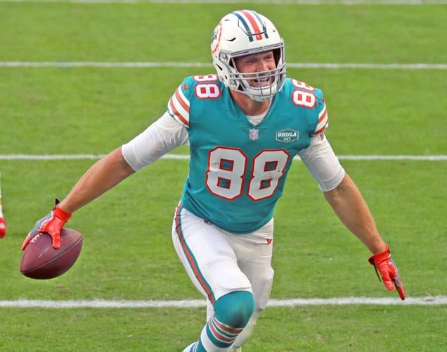 Report: Miami Dolphins signing Mike White to multiyear deal worth