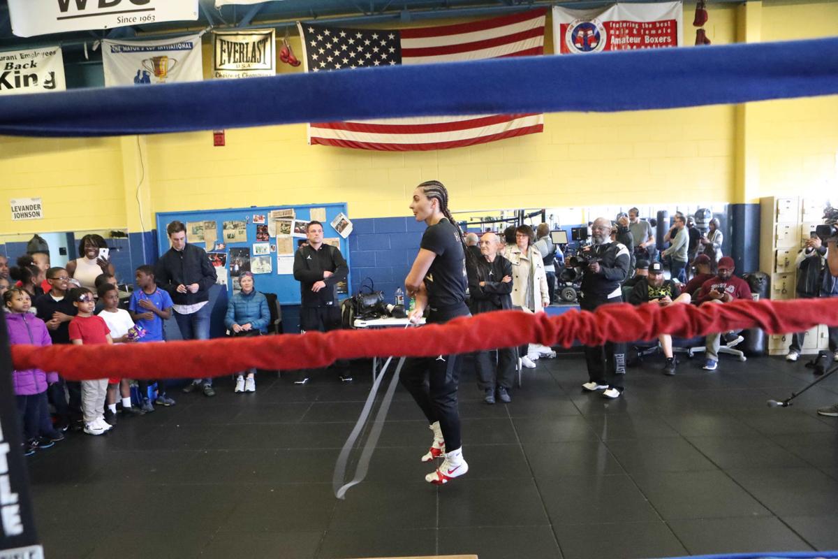 041219_gal_womenboxingworkout