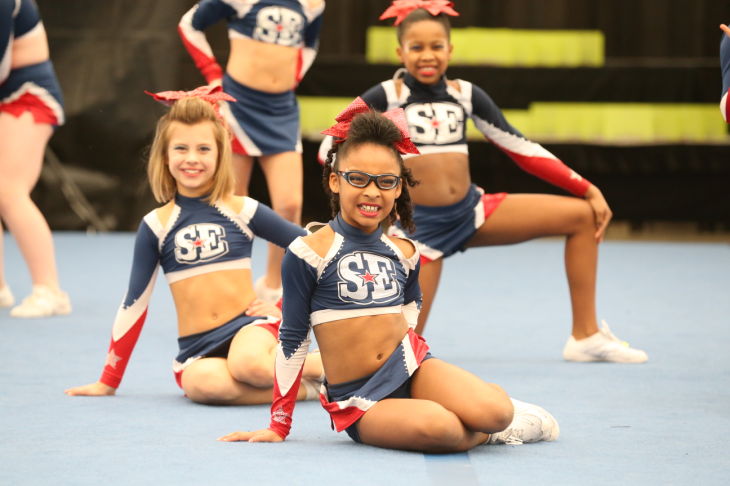 CHEERLEADING COMPETITION