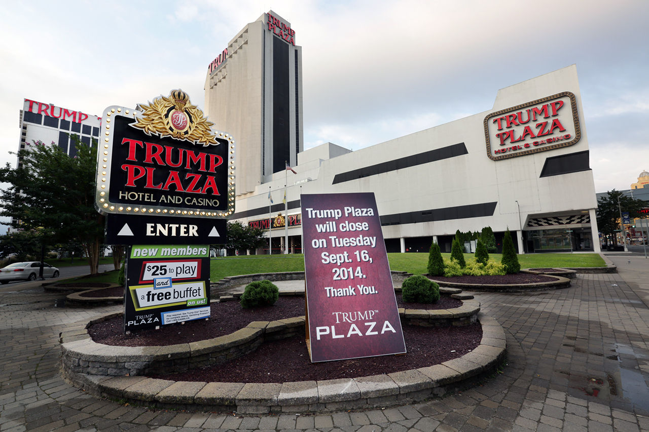 Trump Plaza closes