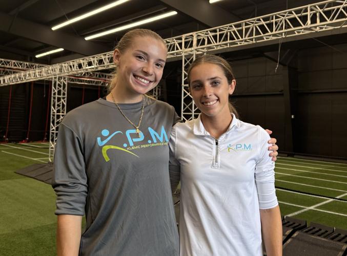 Elaina Styer, McKenna Pontari
