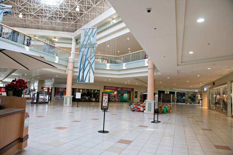 Returns Happily Accepted At Short Hills Mall – Fixtures Close Up