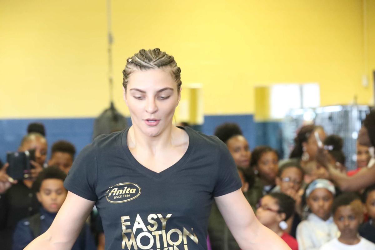 041219_gal_womenboxingworkout