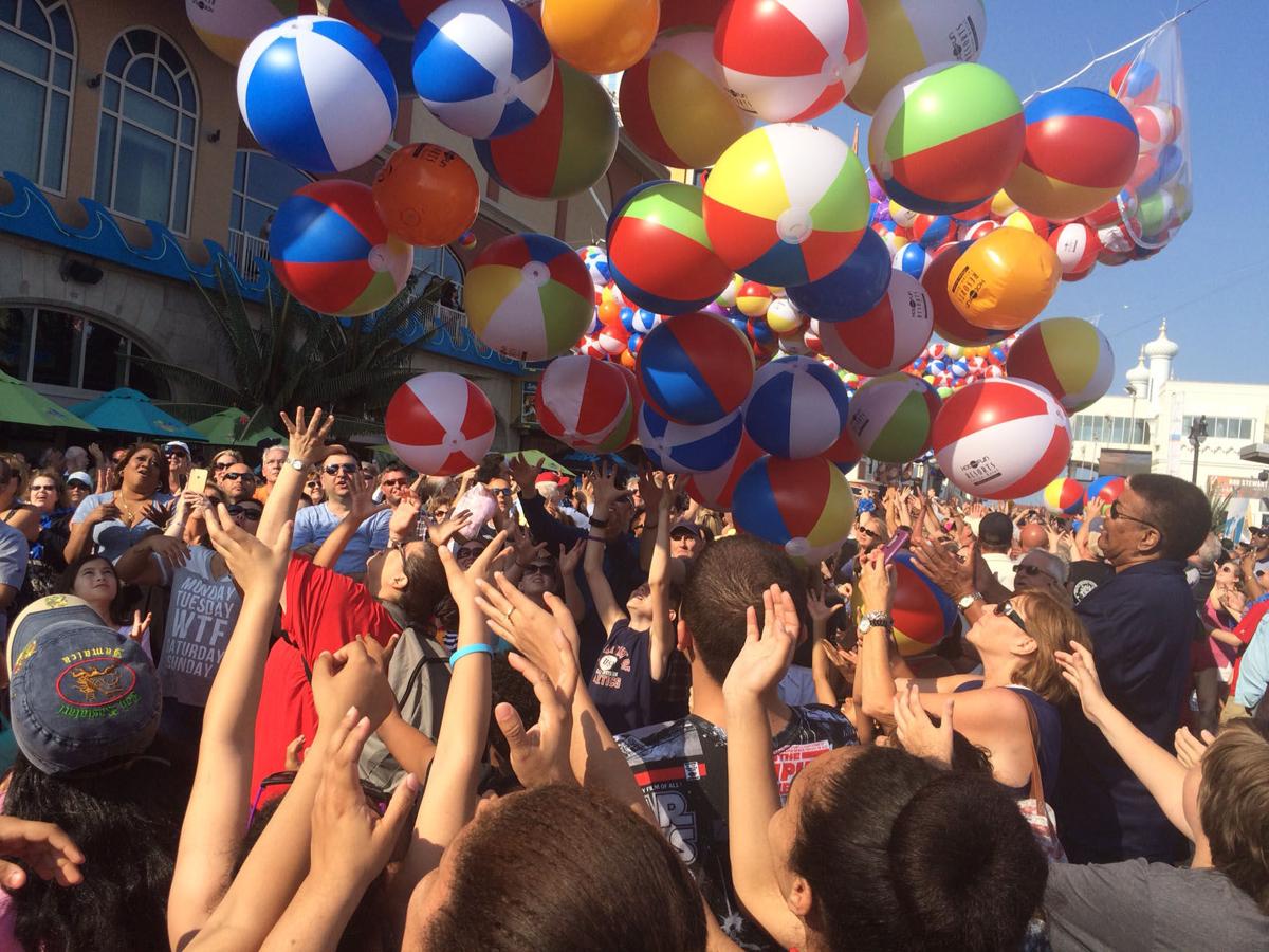 Beach Ball Drop at Resorts Photo Galleries