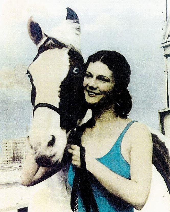 Sonora Carver, Atlantic City's highdiving, horseriding trailblazer